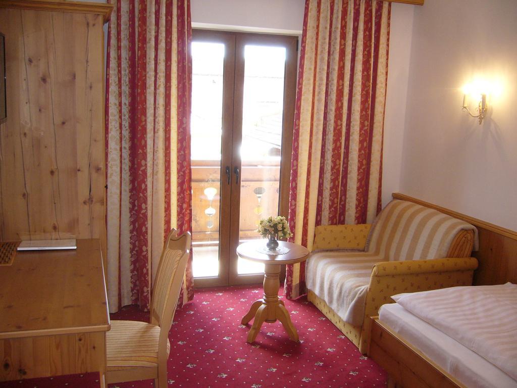 Alpenhotel Pfaffenwinkel Peiting Room photo